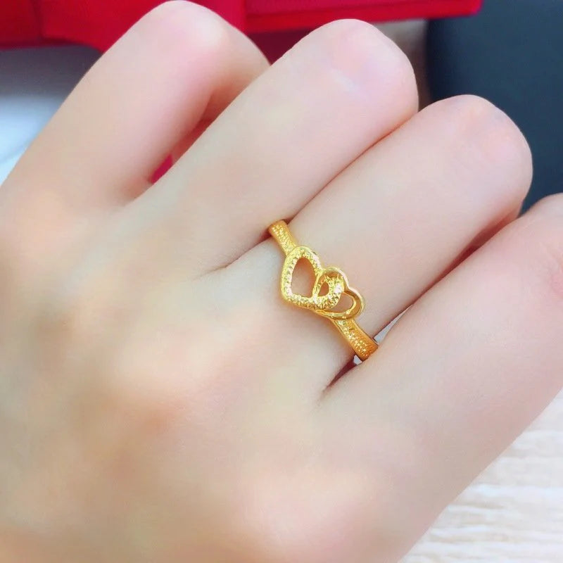 gold-plated-retro-heart-ring-7950792.webp