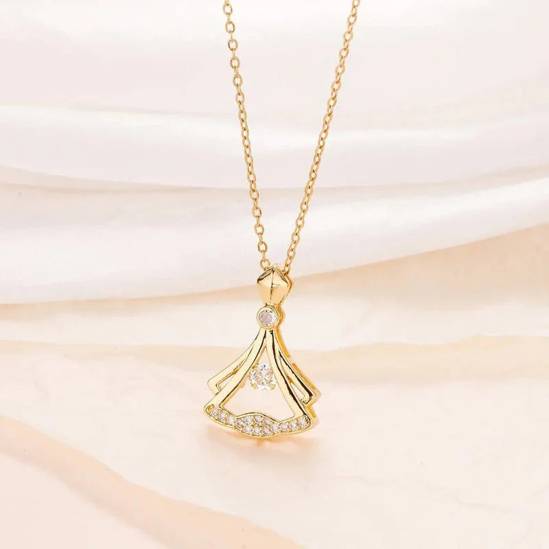 rhinestone-decor-pendant-necklace-2304695.webp